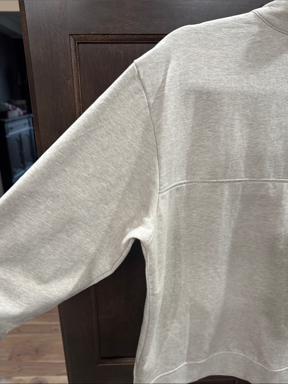 Patagonia  Women’s Half-Zip Sweatshirt Pullover-heathered oatmeal color - Picture 4 of 6